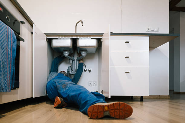 Professional Drain Cleaning technician working in Glenns Ferry, ID